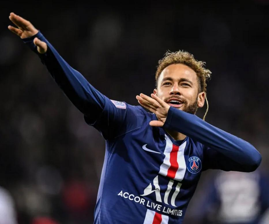 里程碑夜！巴黎圣日耳曼队长鼓劲，荷甲关键时刻刷纪录，震撼外界，团队化学反应显著的简单介绍