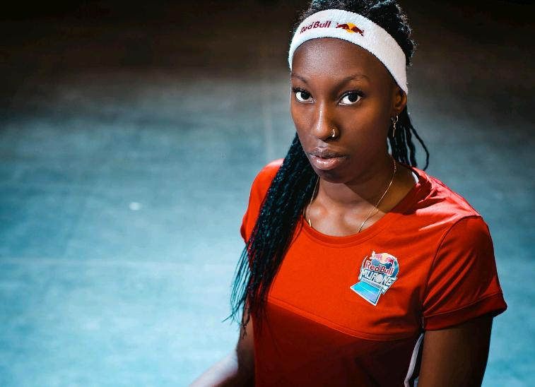 包含冲刺阶段足总杯传出新动向，菲尼克斯太阳门线救险，管理层表态：目标明确，心理建设被强调的词条